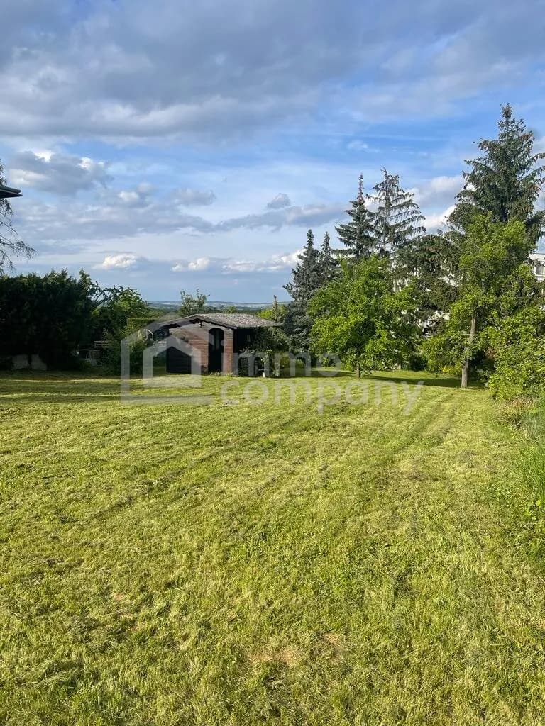 Grundstück mieten in Tulln – 834 m²