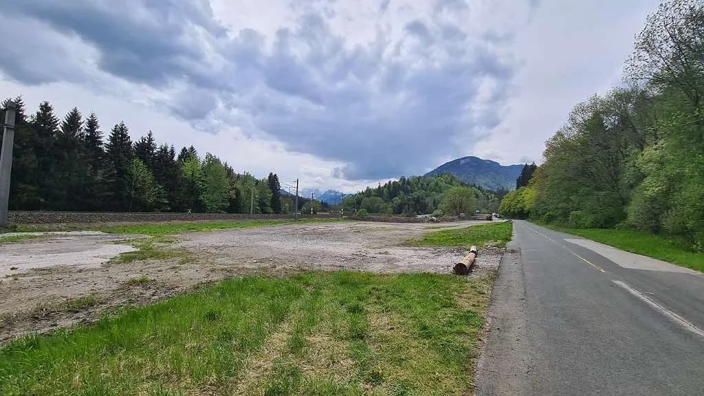 Grundstück mieten in Villach Land – 7 000 m²