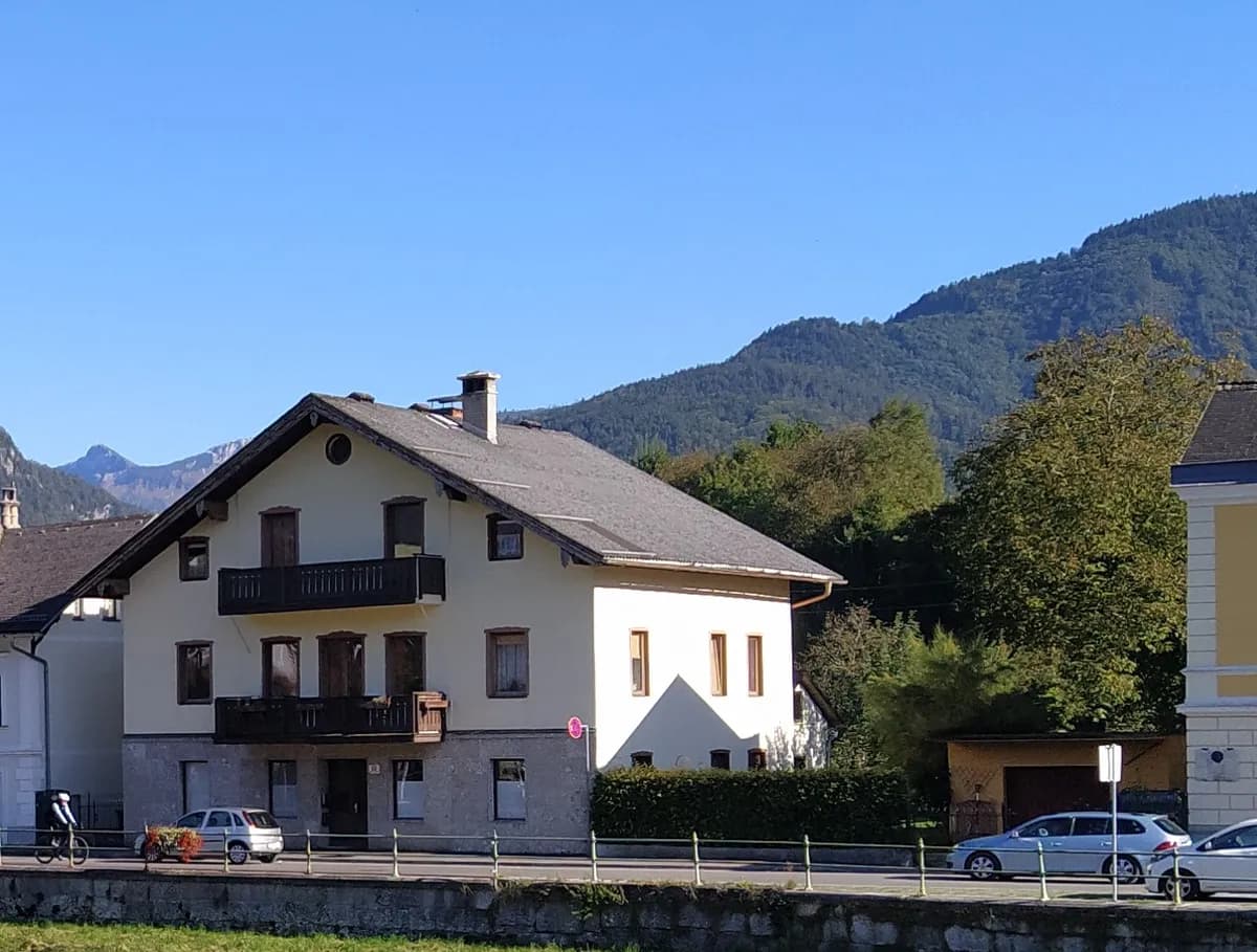 5-Zimmer-Wohnung mieten in Gmunden – 113 m², € 1.140